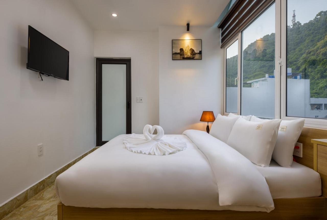 Cat Ba Hongkong Hotel Dong Khe Sau Bagian luar foto