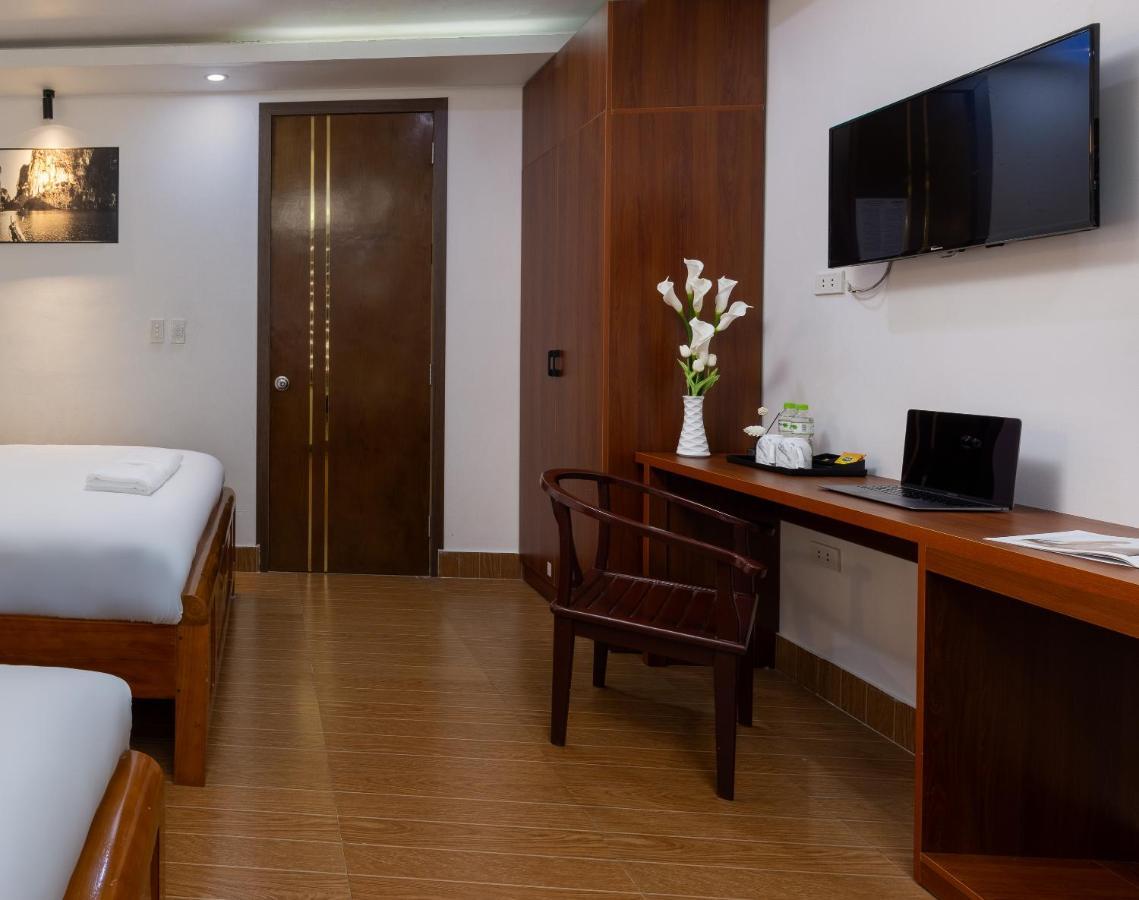 Cat Ba Hongkong Hotel Dong Khe Sau Bagian luar foto